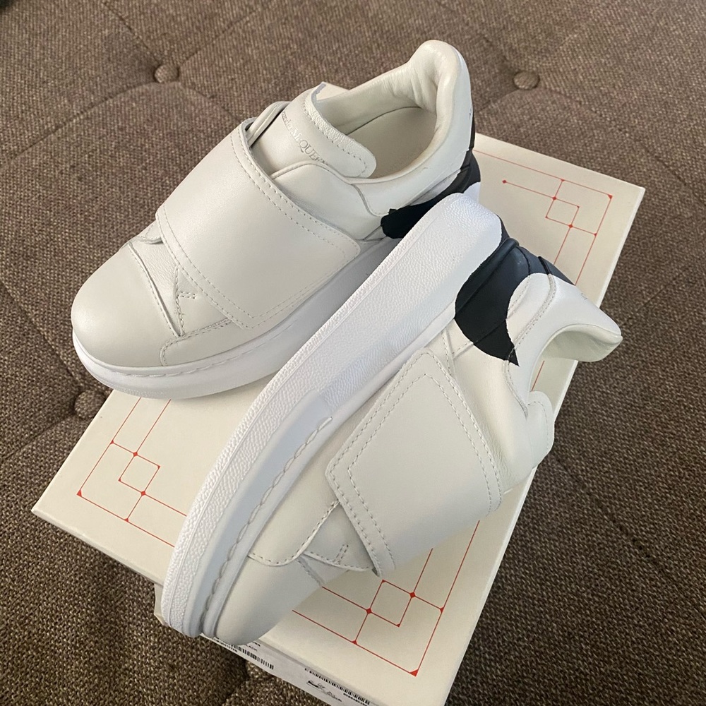 Brand new never worn Alexander mcqueens